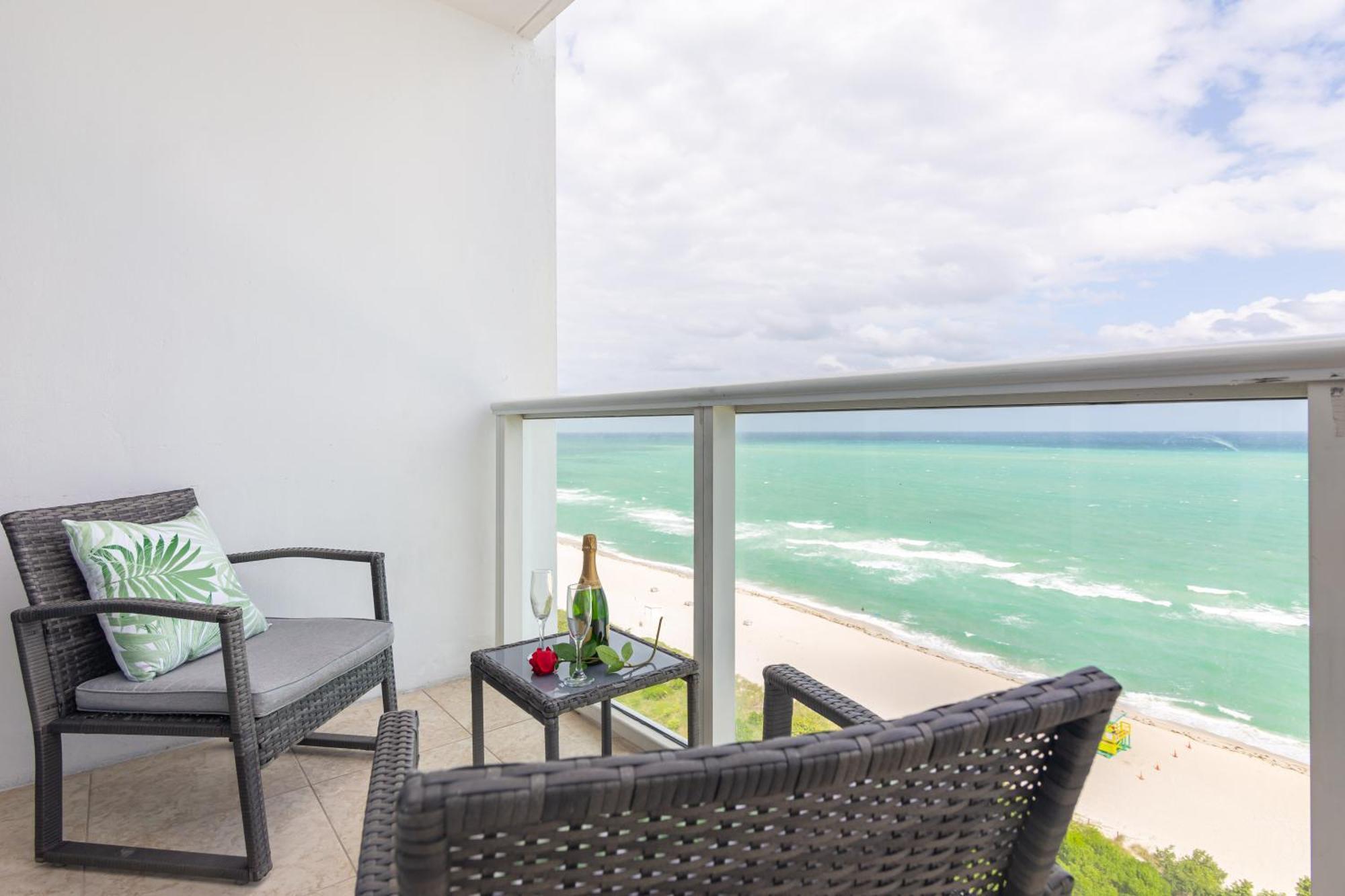 Girasole Design Suites. Miami Beach Extérieur photo